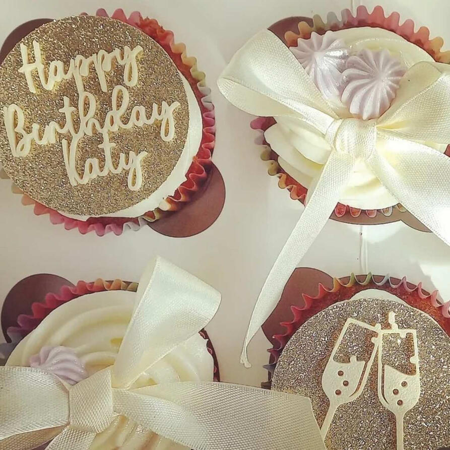 happy birthday Katie cupcakes with bows marbella