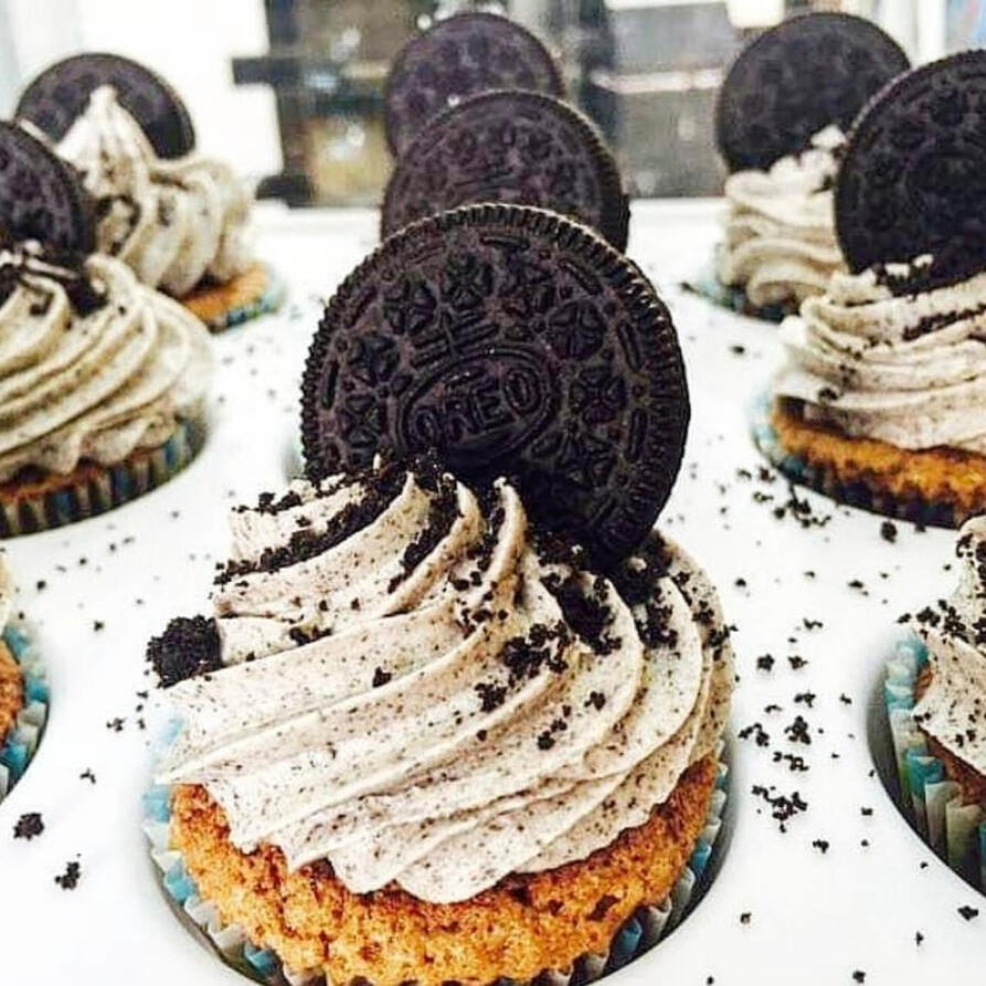 luxury oreo cupcakes marbella